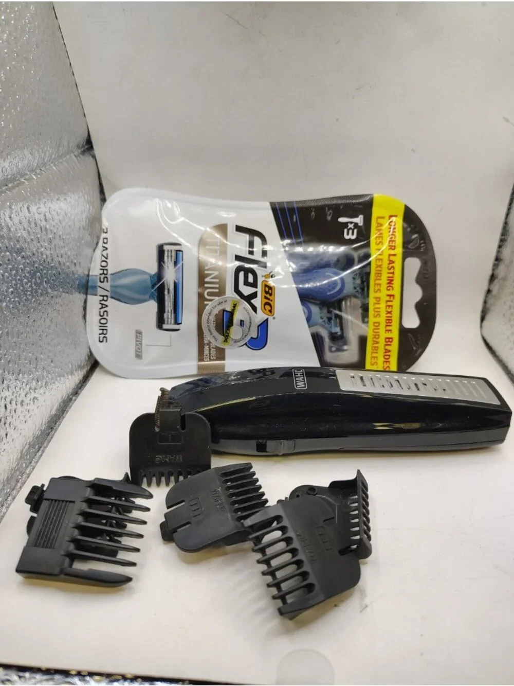 BIC lot razors